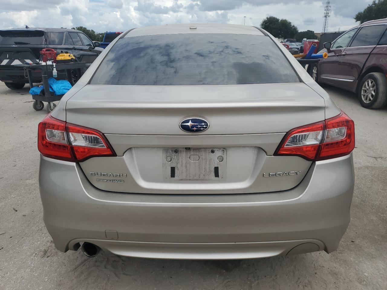 2015 SUBARU Legacy