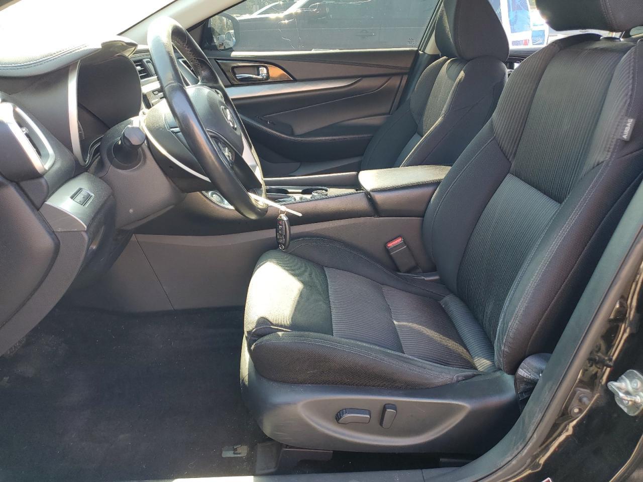 2017 NISSAN Maxima