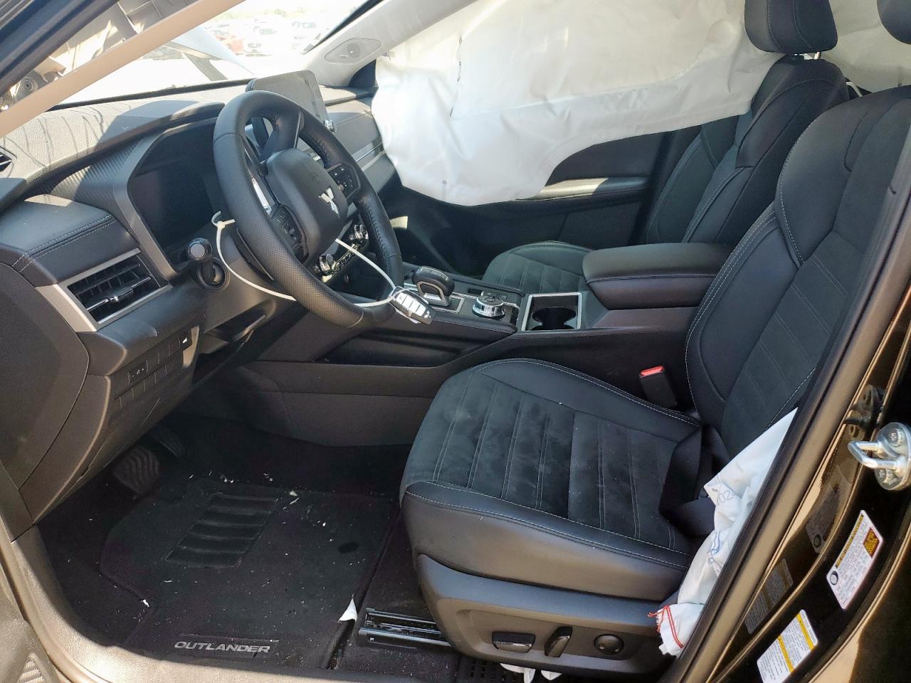 2024 MITSUBISHI outlander
