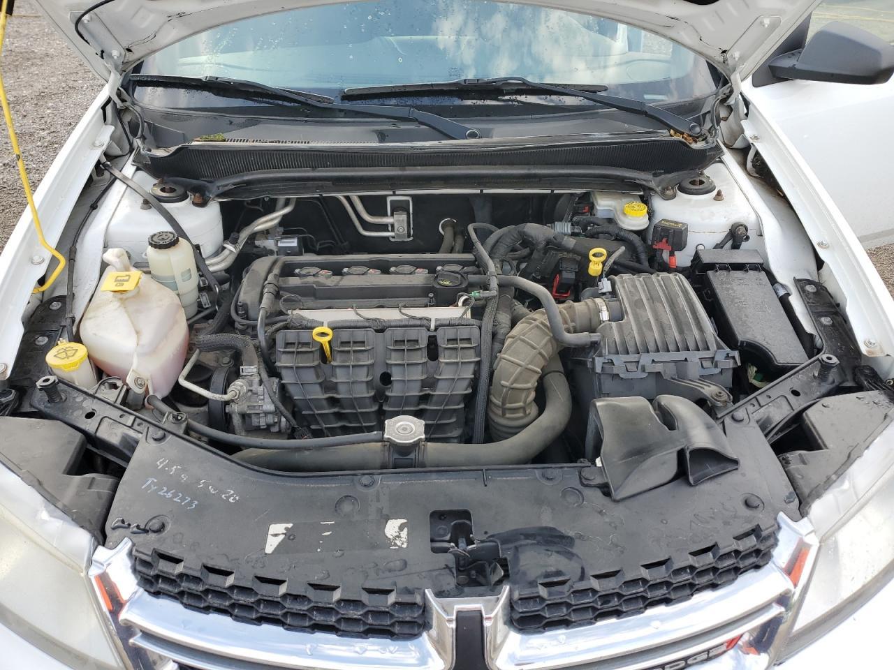 2013 DODGE Avenger