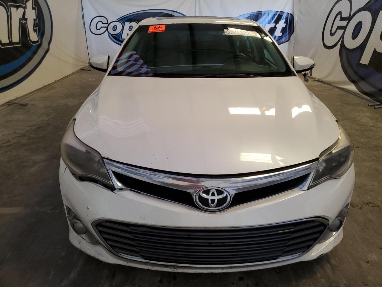 2014 TOYOTA Avalon