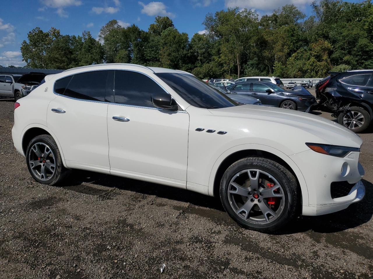 2017 MASERATI Levante