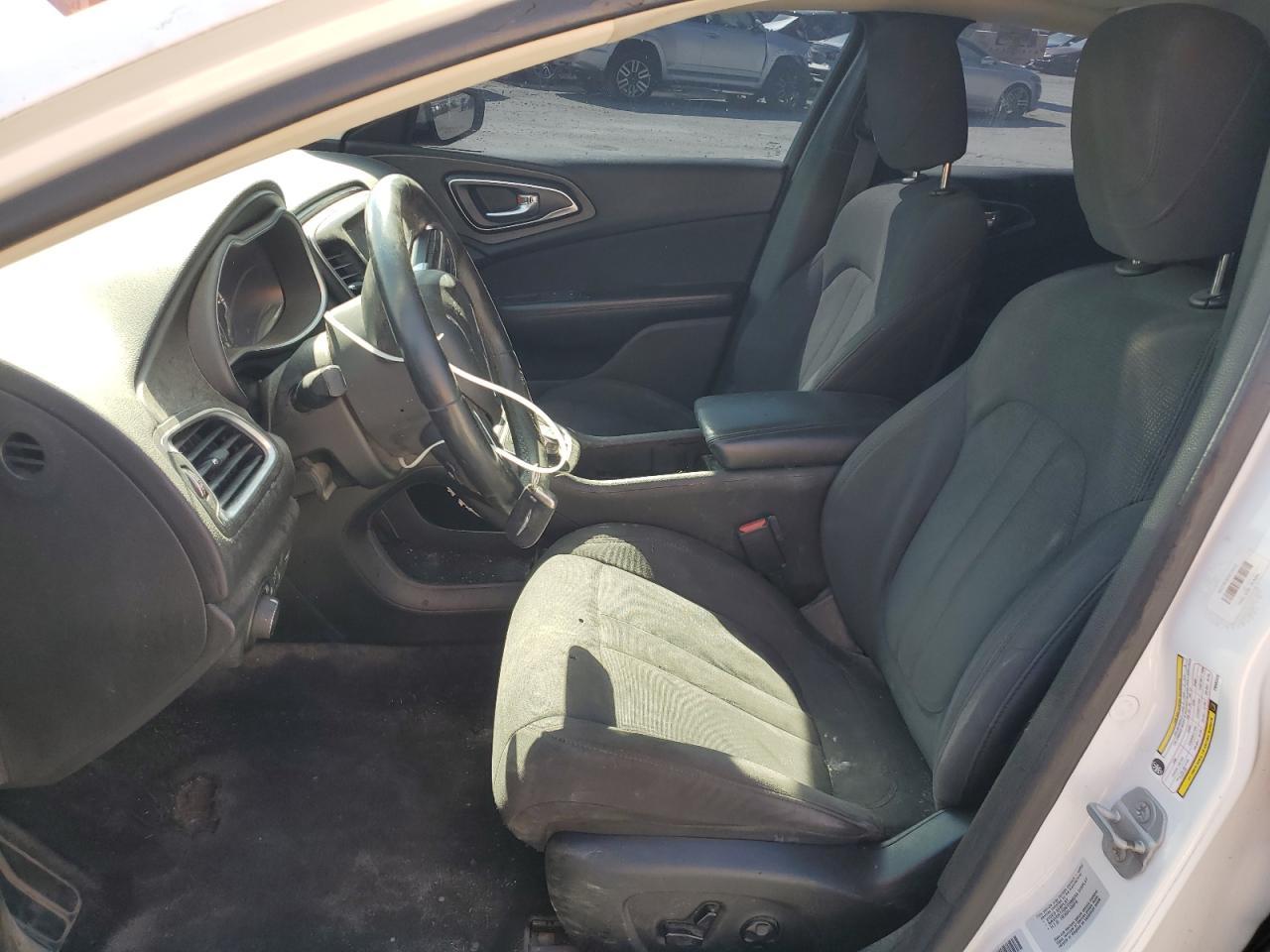 2015 CHRYSLER 200