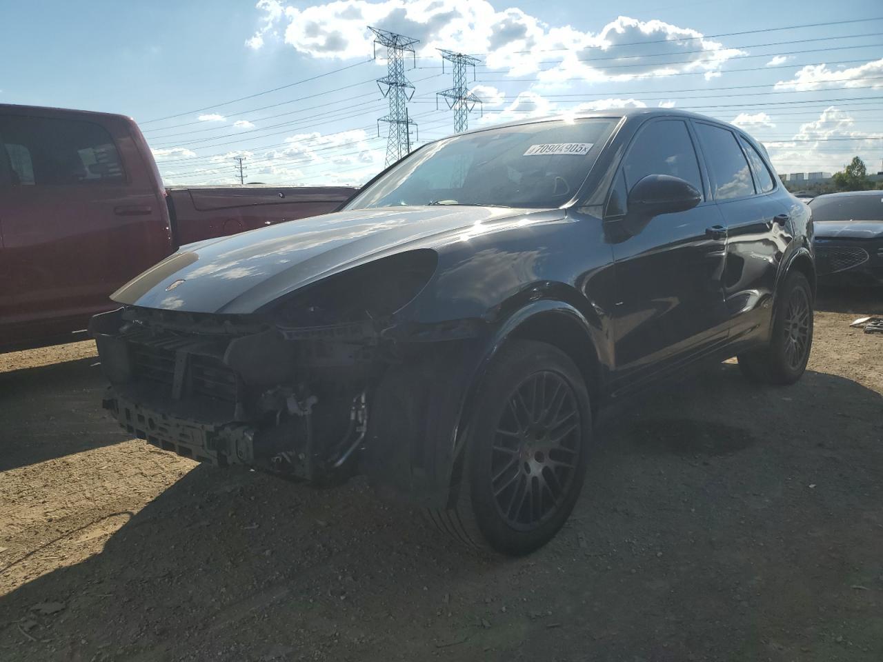 2017 PORSCHE CAYENNE