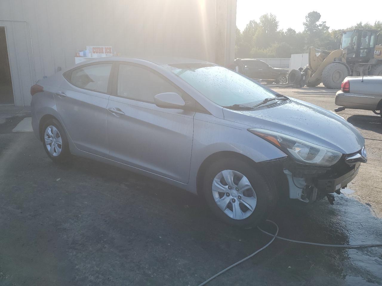 2016 HYUNDAI ELANTRA
