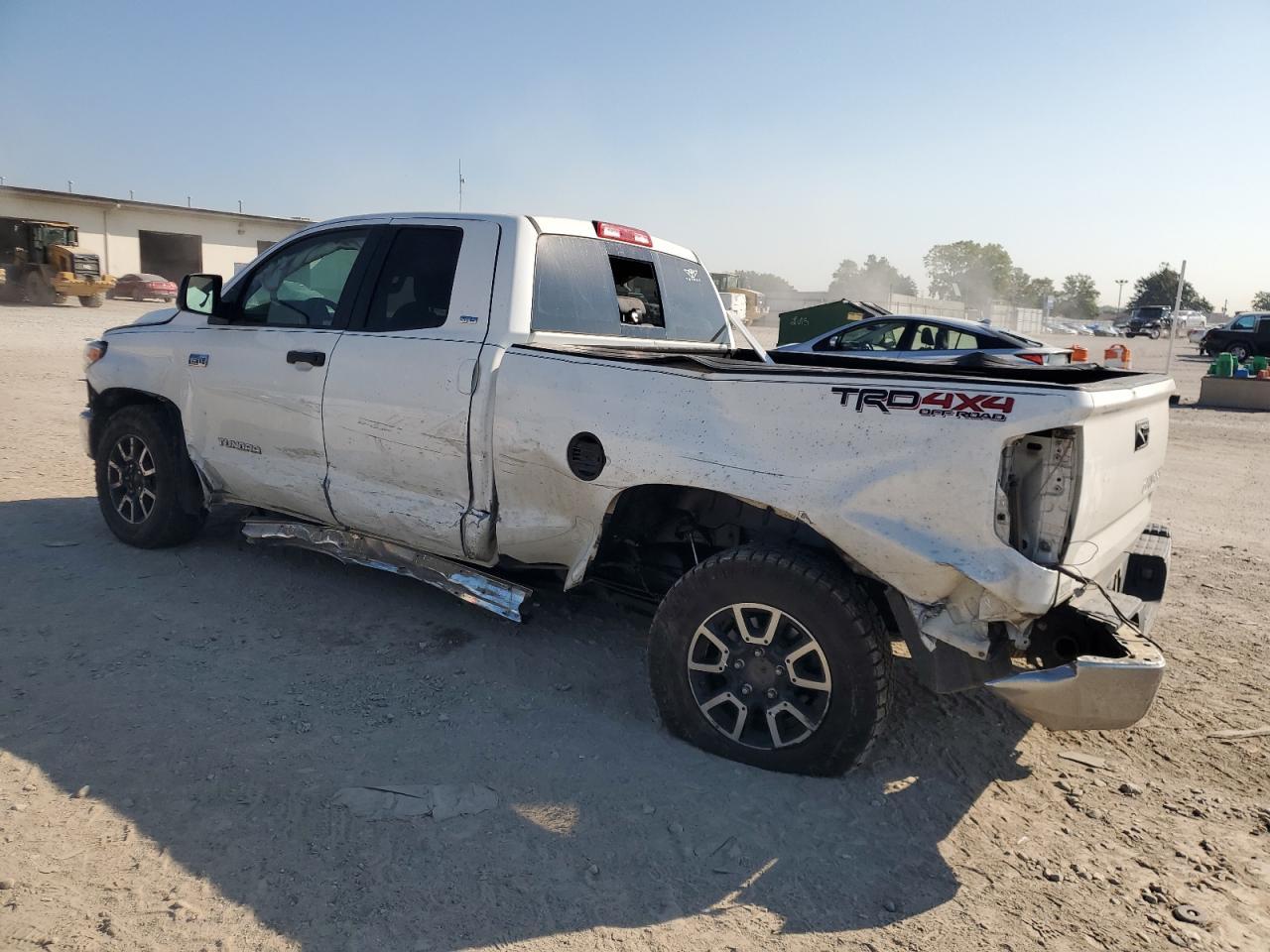 2016 TOYOTA TUNDRA