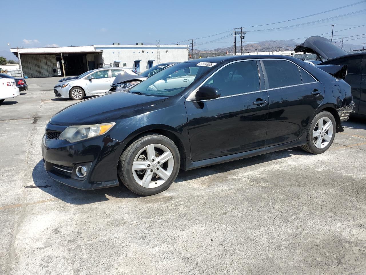 2014 TOYOTA CAMRY