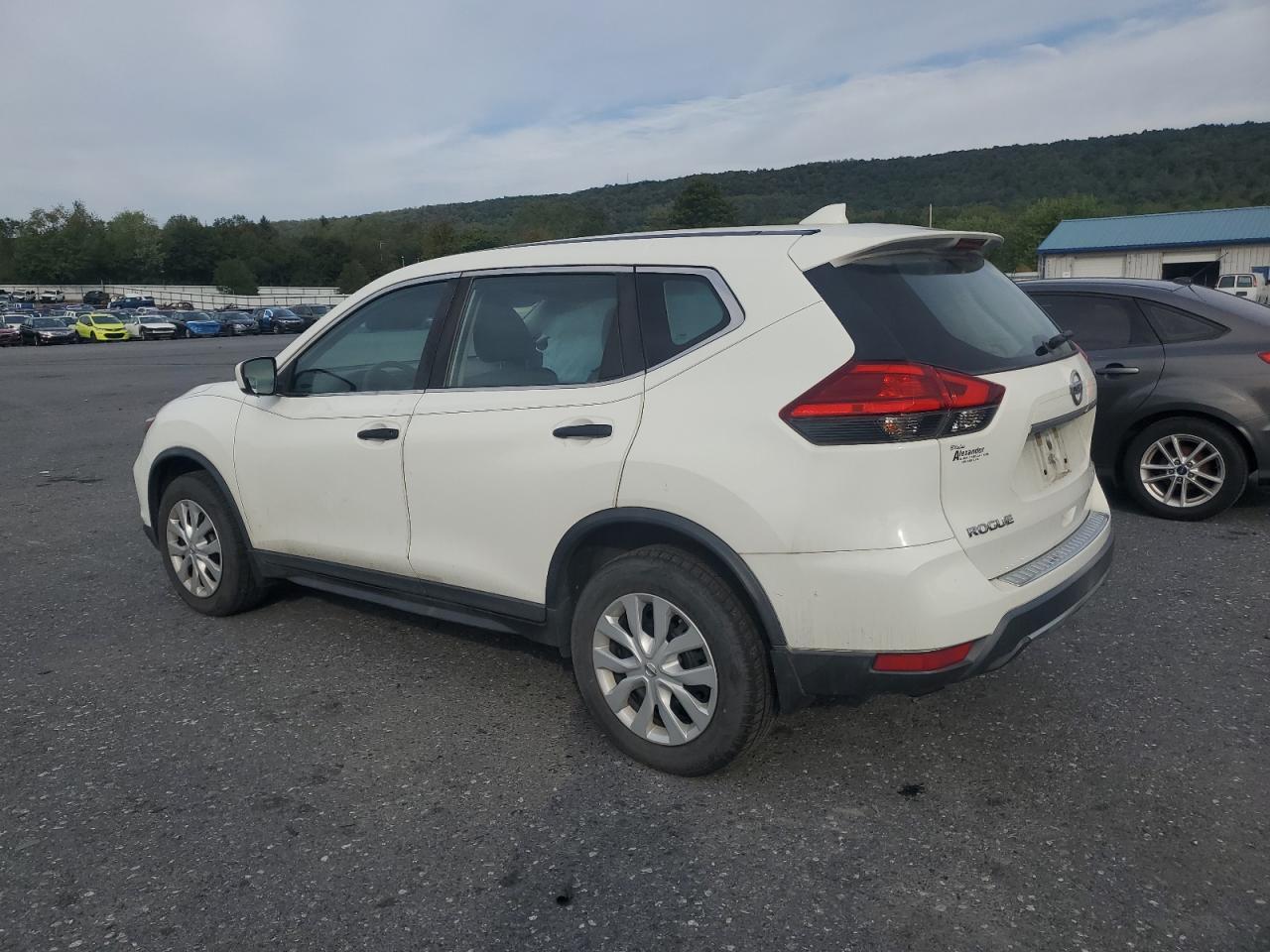 2017 NISSAN ROGUE