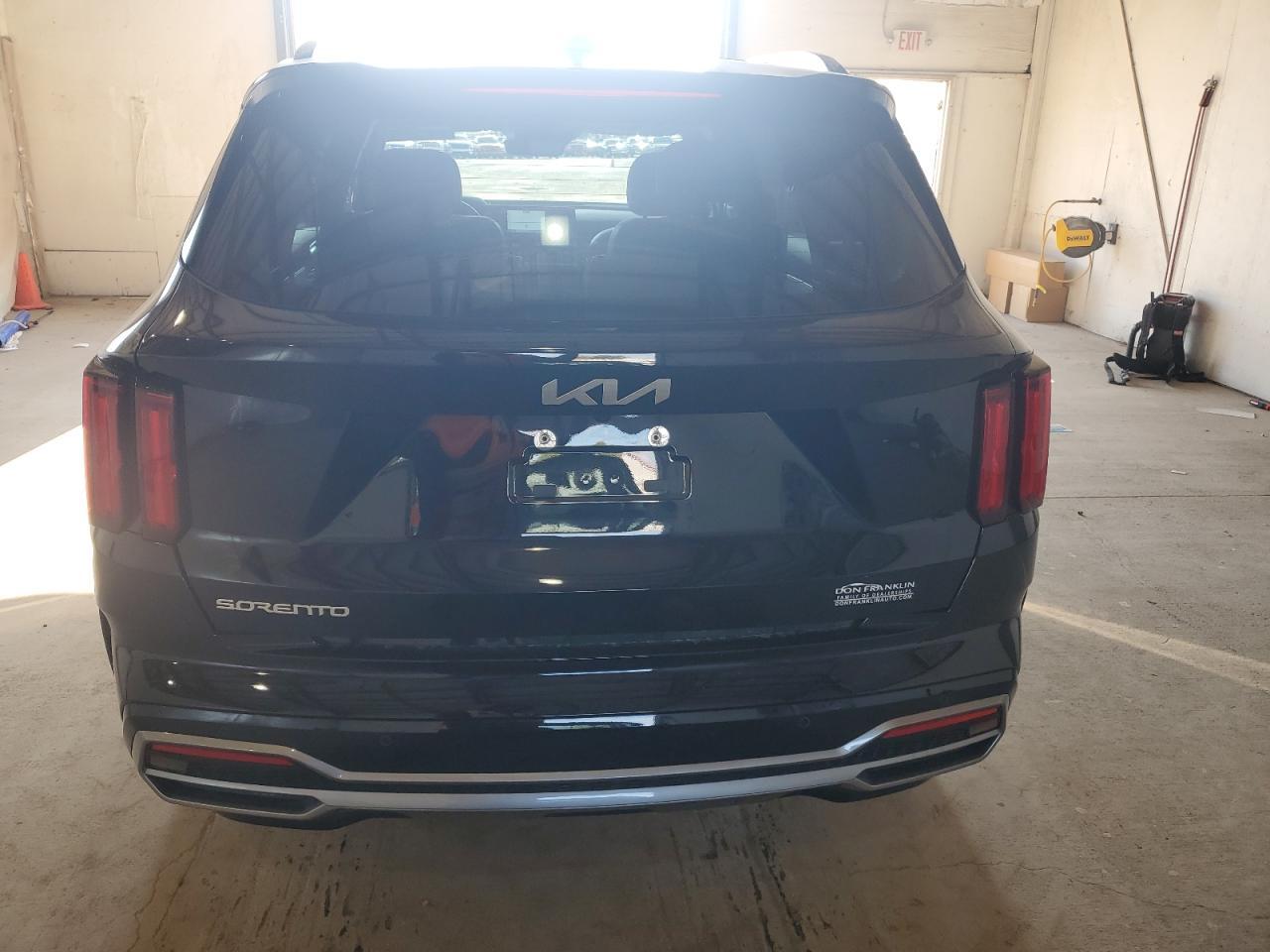 2023 KIA SORENTO