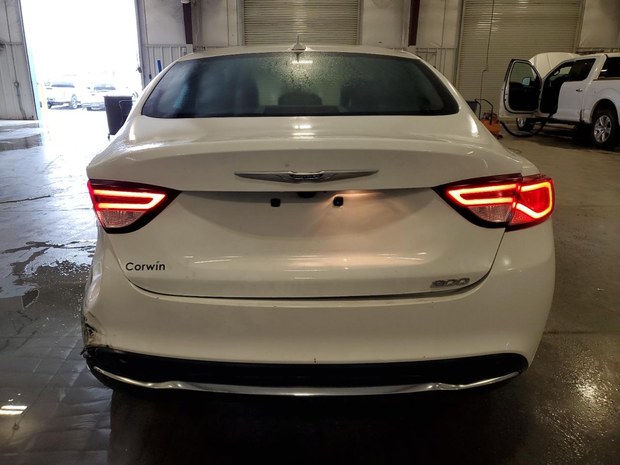 2016 CHRYSLER 200