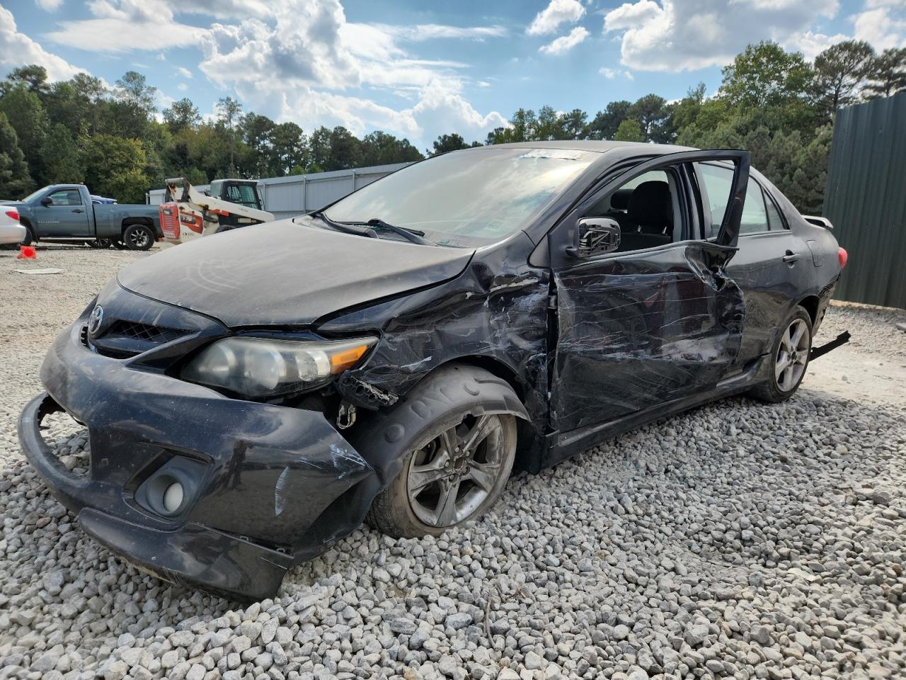 2011 TOYOTA COROLLA