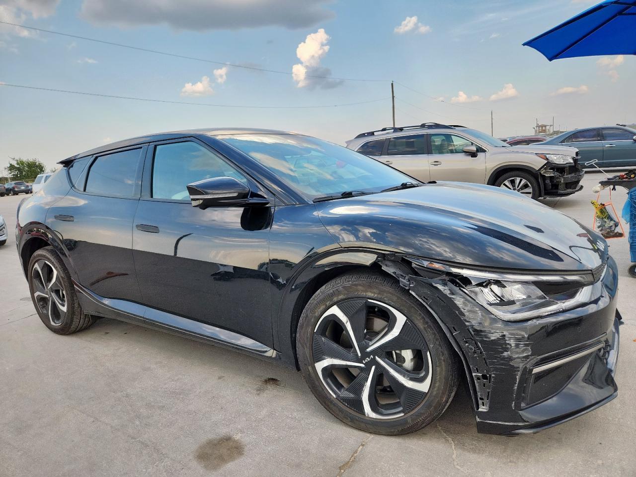 2023 KIA EV6