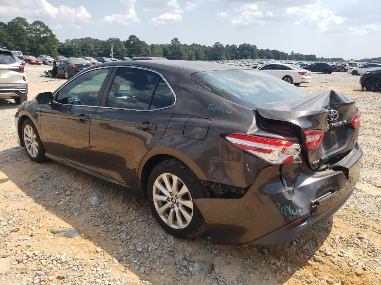 2018 TOYOTA CAMRY