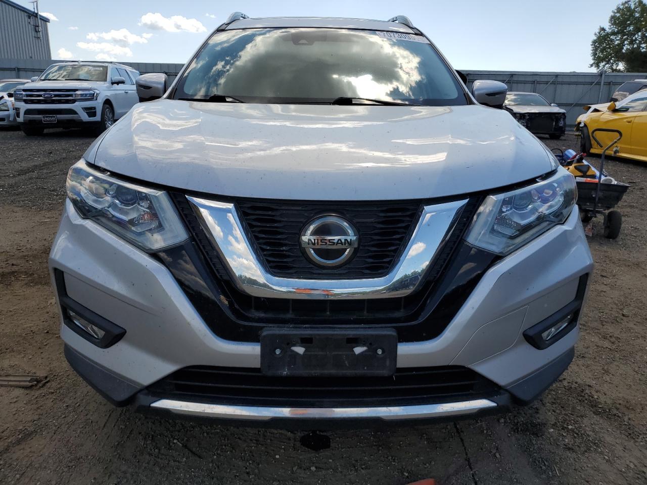 2018 NISSAN ROGUE