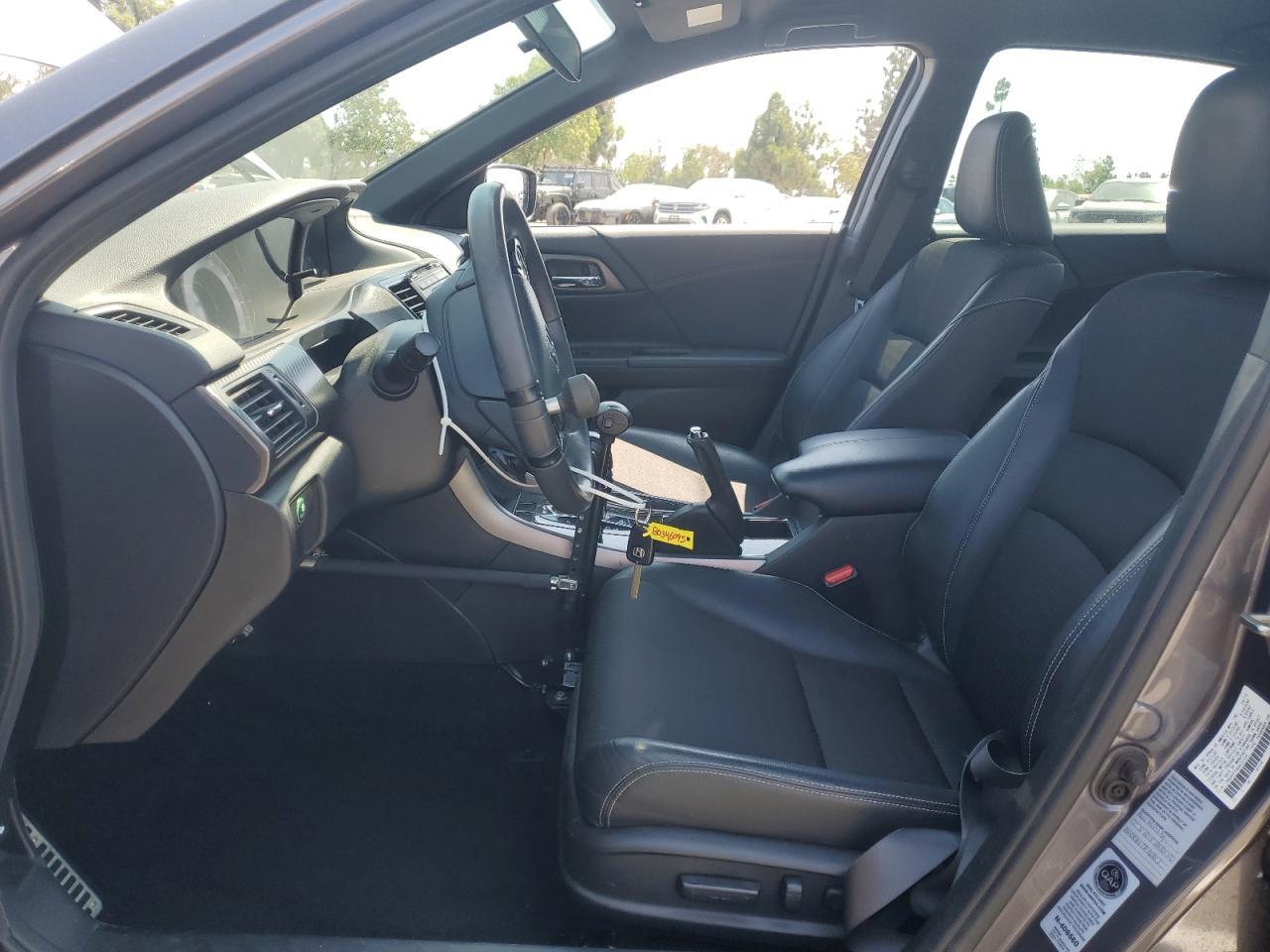 2016 HONDA ACCORD