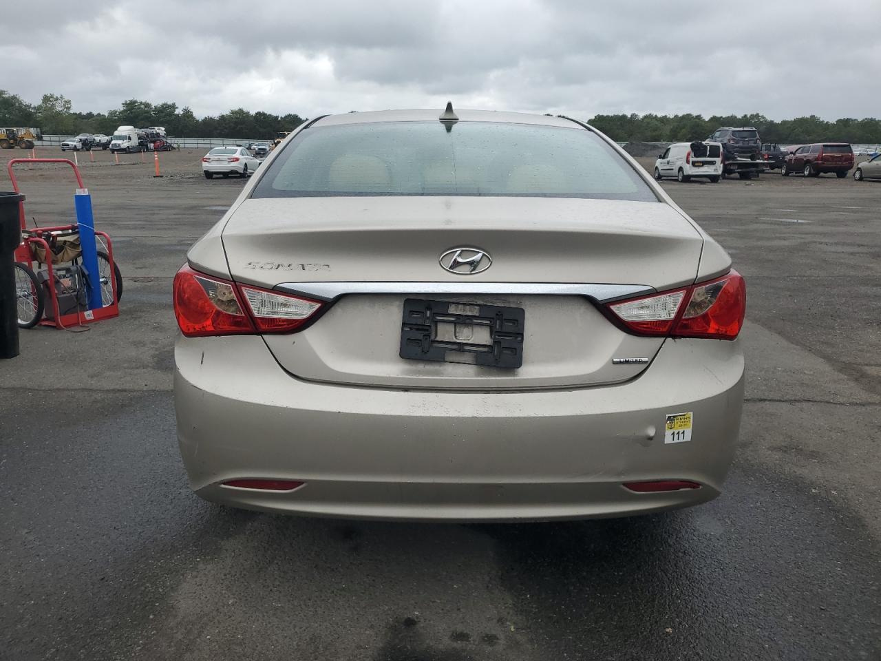 2011 HYUNDAI SONATA