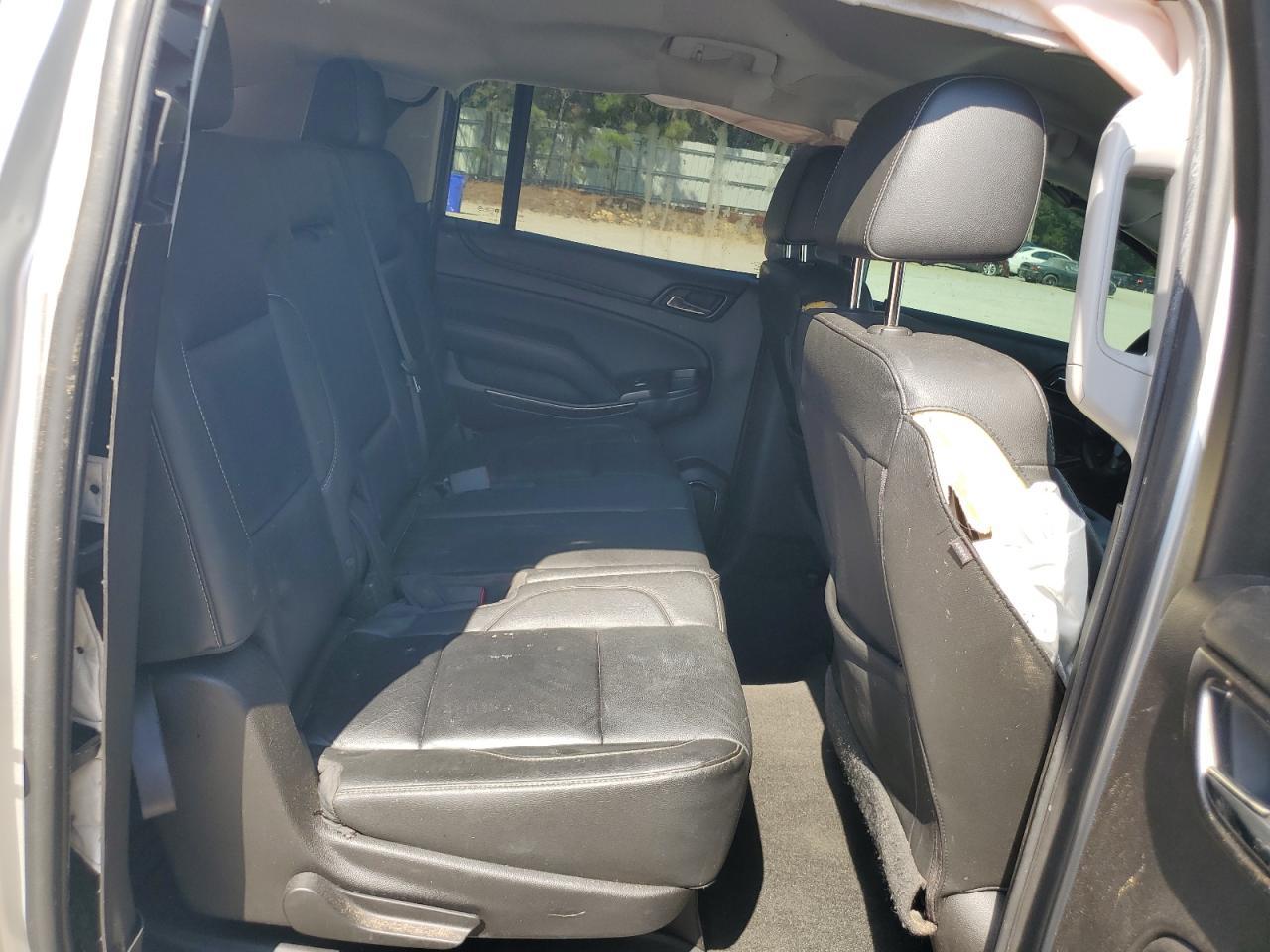 2018 CHEVROLET Suburban