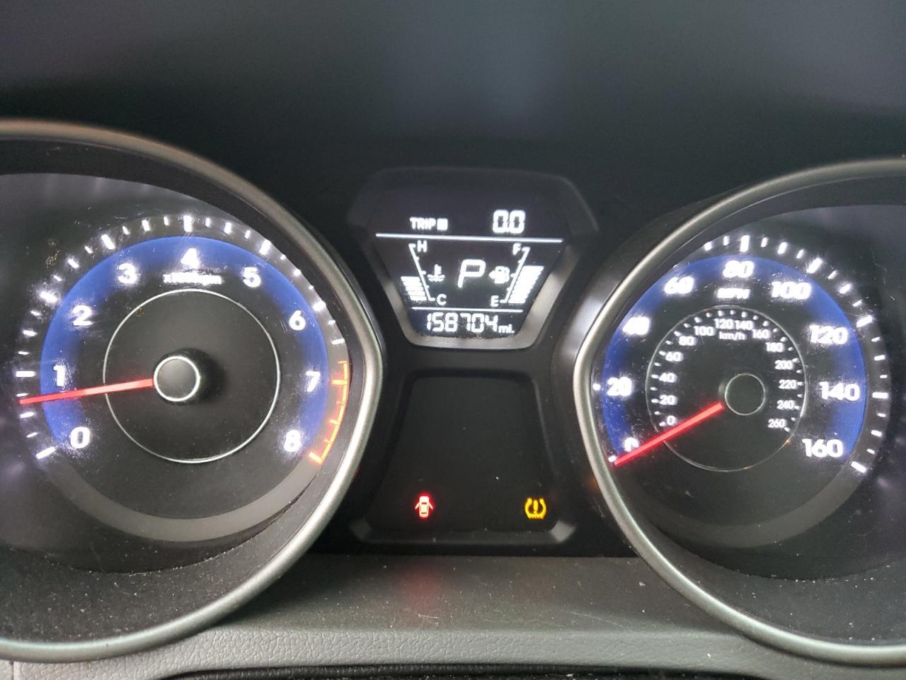 2016 HYUNDAI ELANTRA