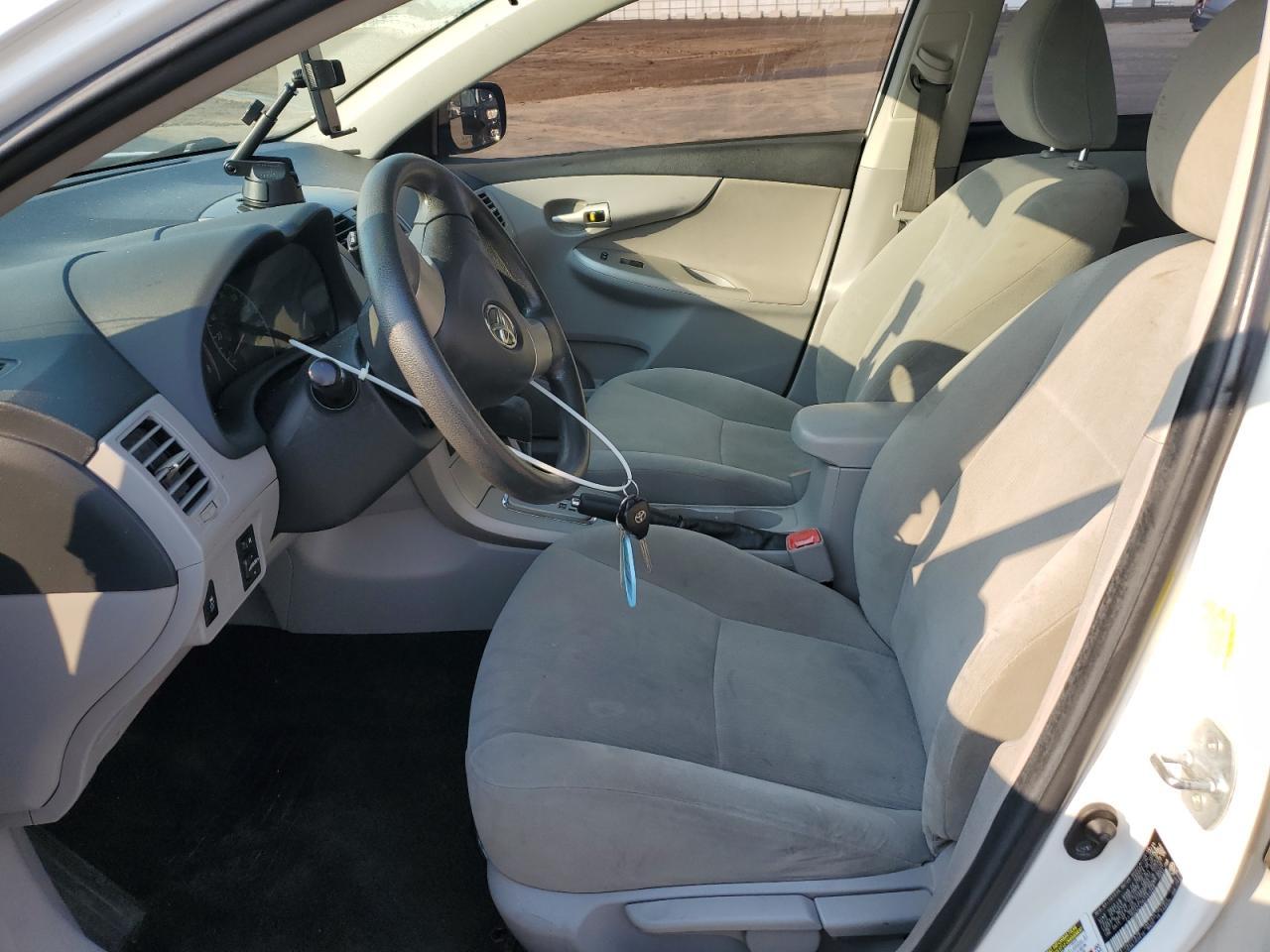 2011 TOYOTA COROLLA
