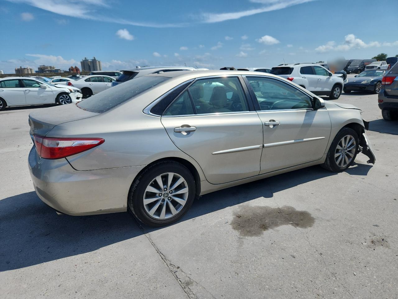 2015 TOYOTA CAMRY