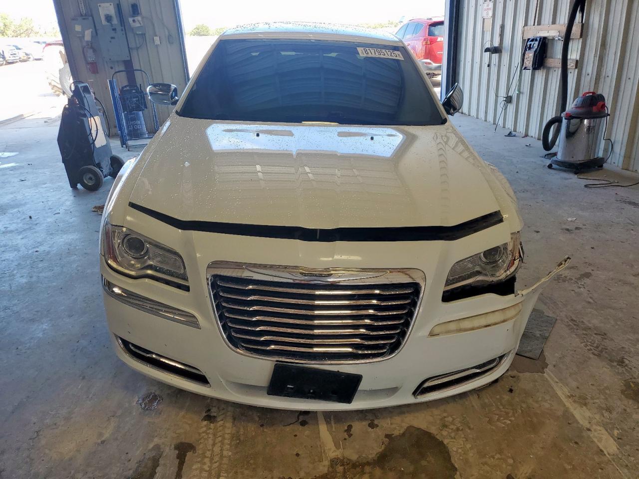 2014 CHRYSLER 300