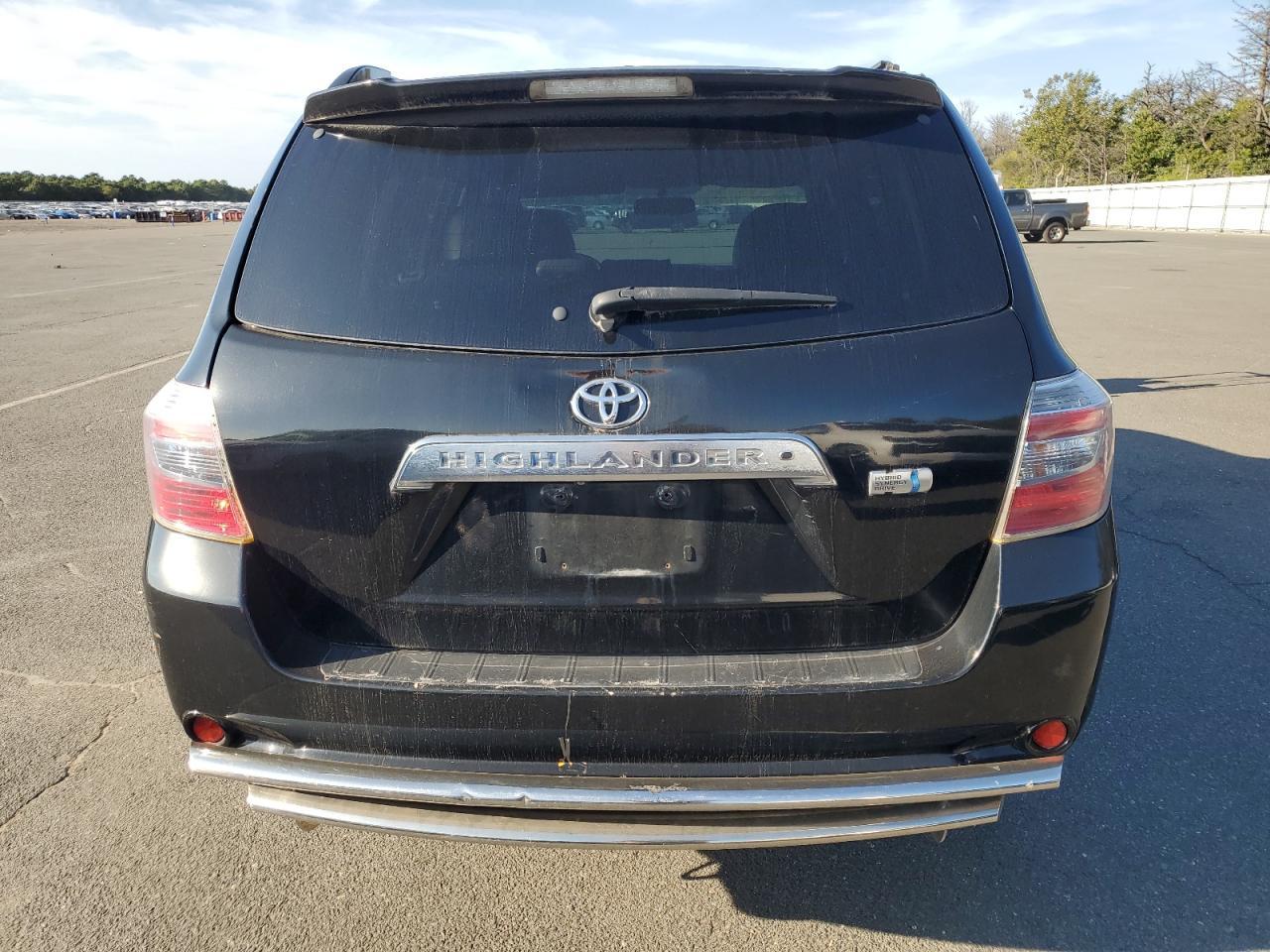 2010 TOYOTA HIGHLANDER