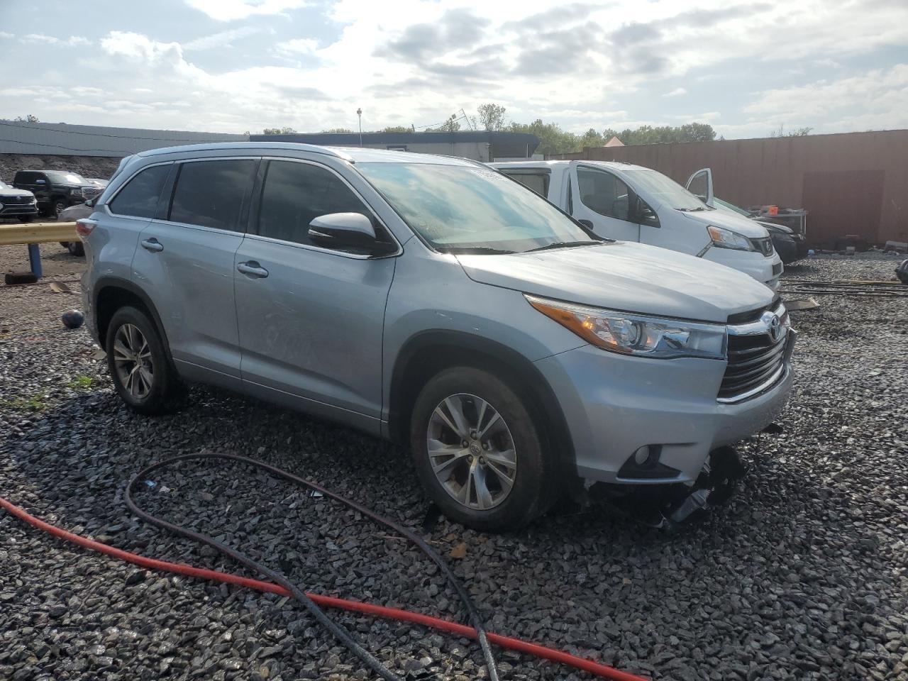 2015 TOYOTA HIGHLANDER