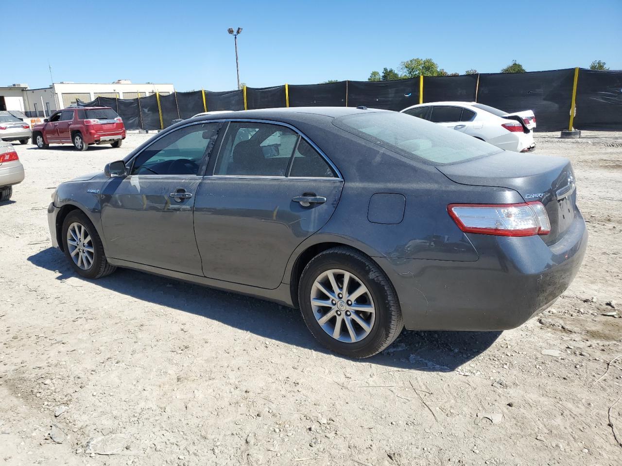 2011 TOYOTA CAMRY