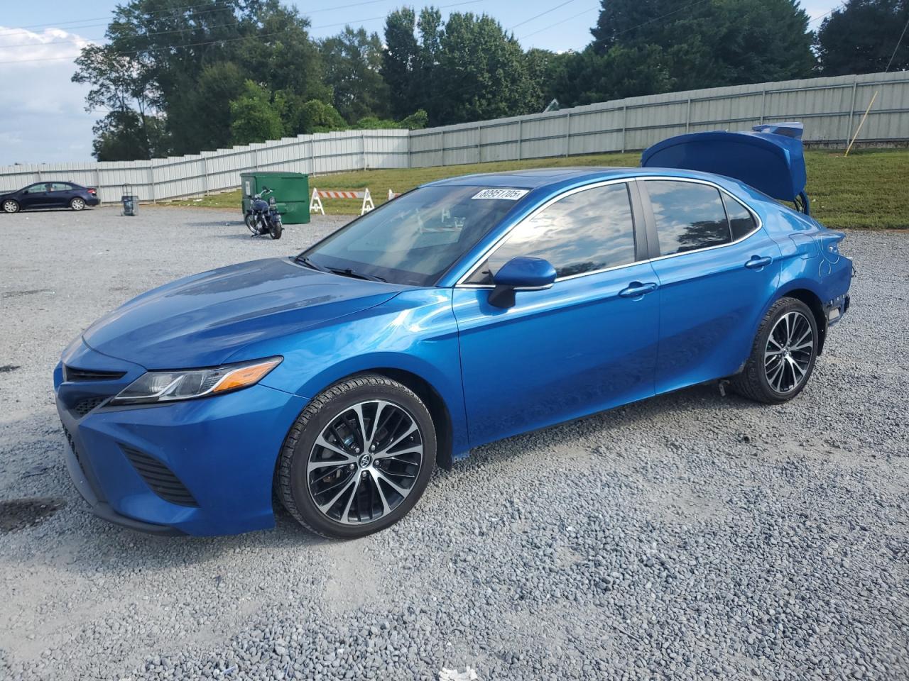 2018 TOYOTA CAMRY