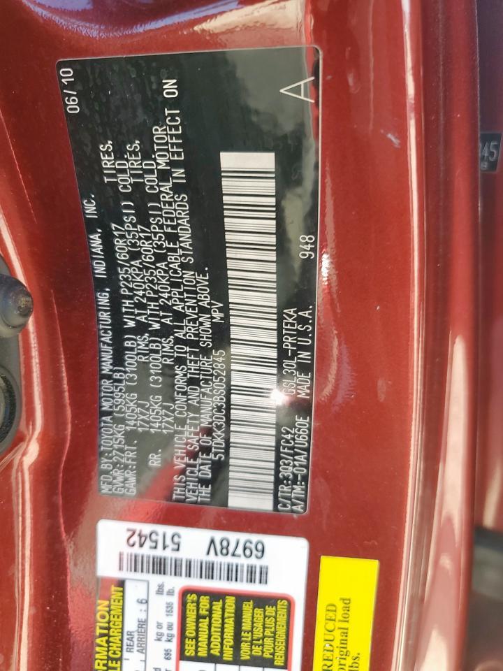 2011 TOYOTA SIENNA