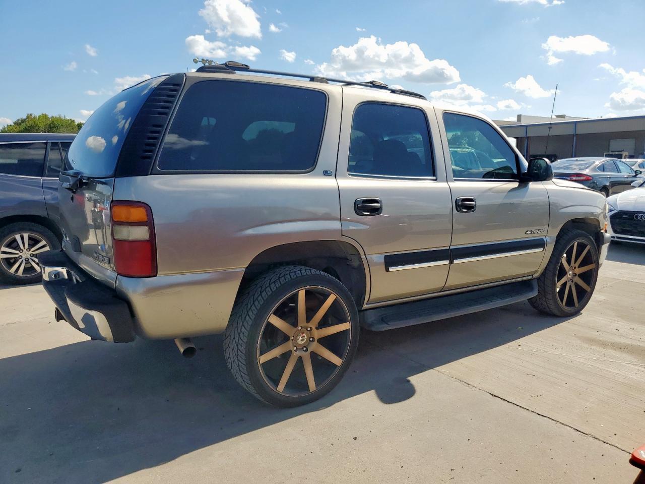 2001 CHEVROLET Tahoe
