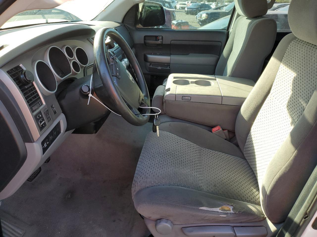 2011 TOYOTA TUNDRA