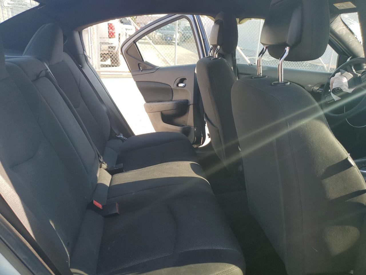 2013 DODGE Avenger