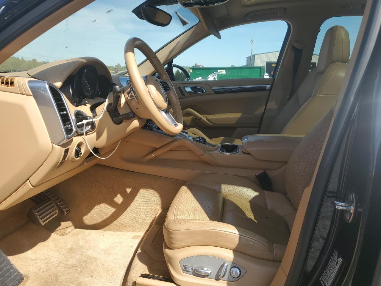 2015 PORSCHE CAYENNE