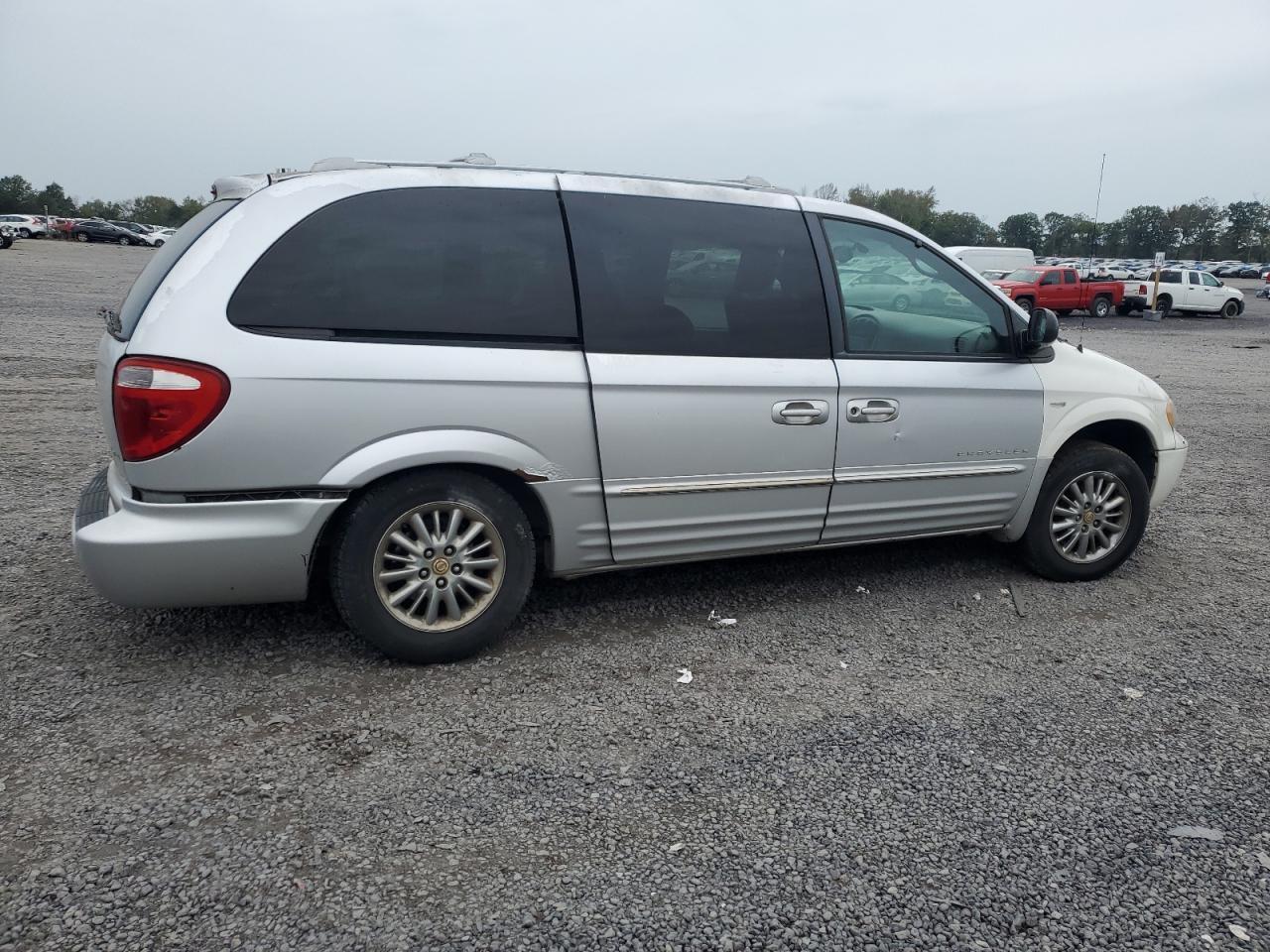 2001 CHRYSLER Town & Country