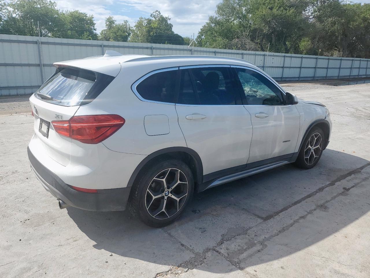 2017 BMW X1
