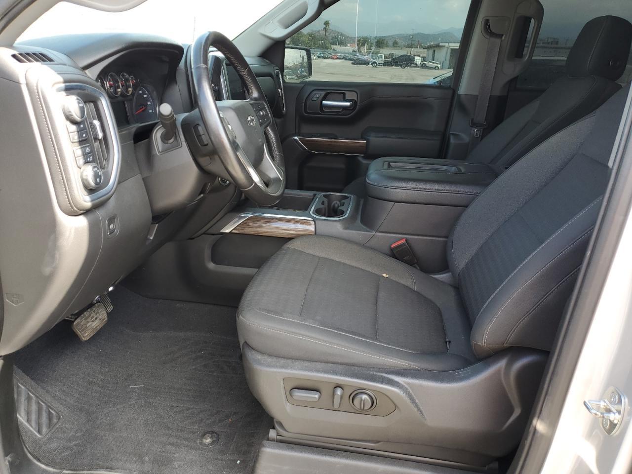 2021 CHEVROLET Silverado