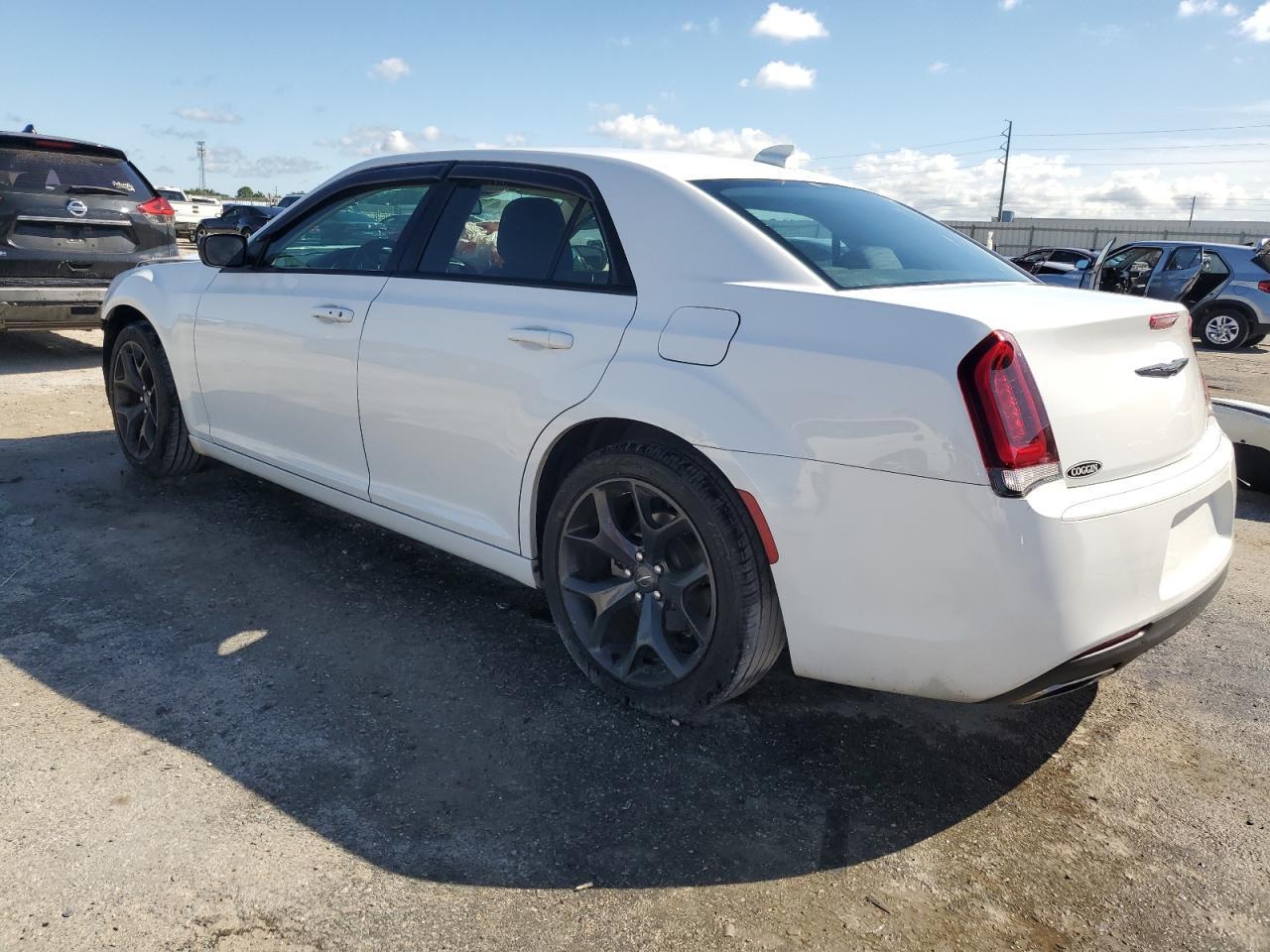 2021 CHRYSLER 300