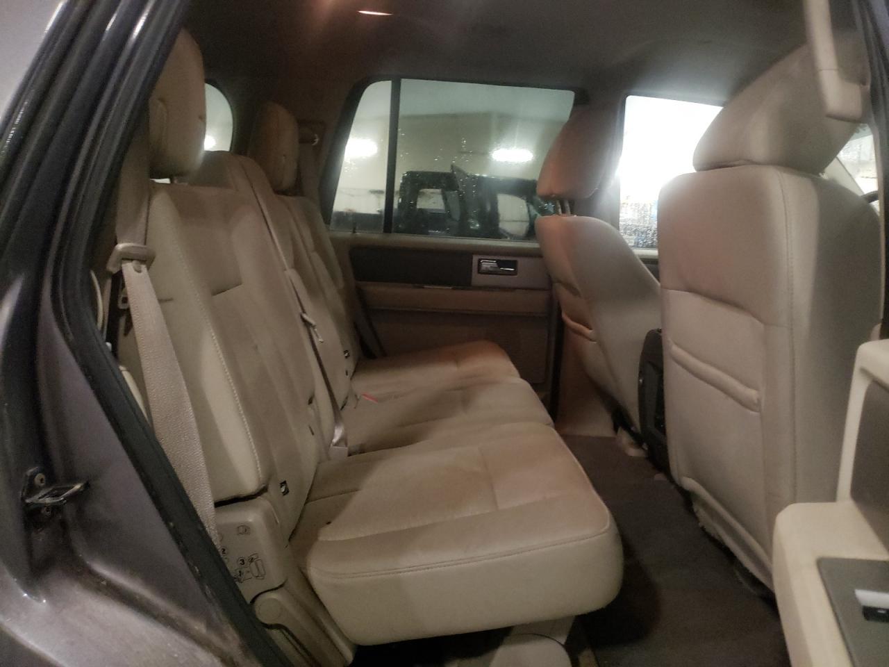 2010 FORD Expedition