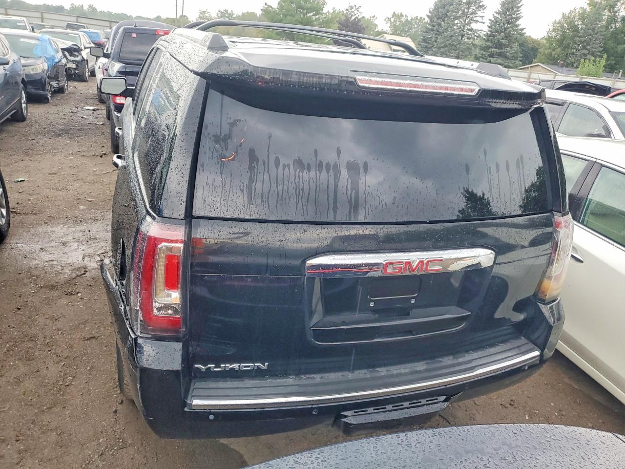 2017 GMC Yukon