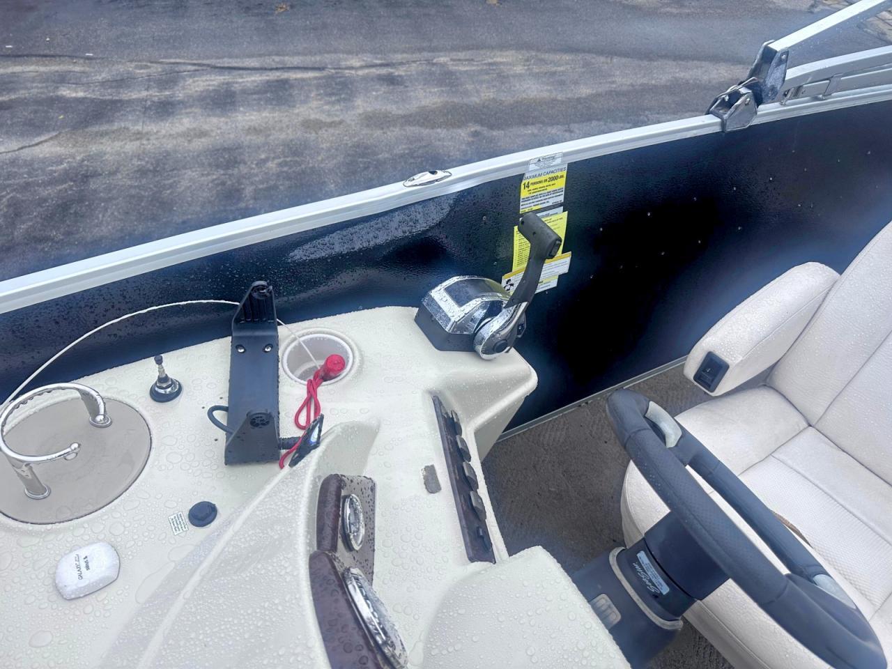 2012 Premier 221 Gemini