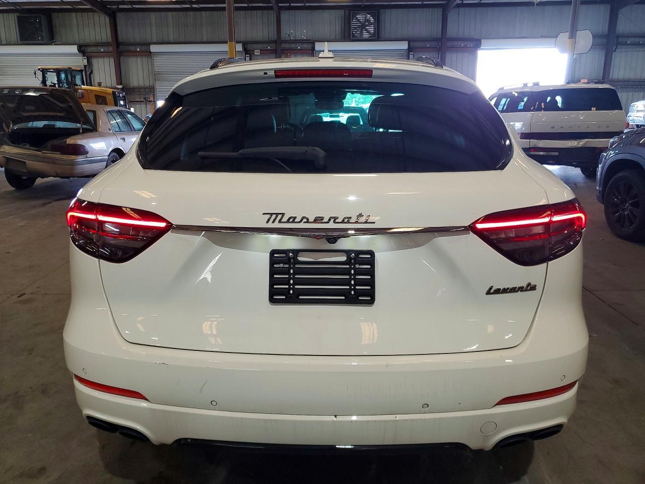 2022 MASERATI Levante