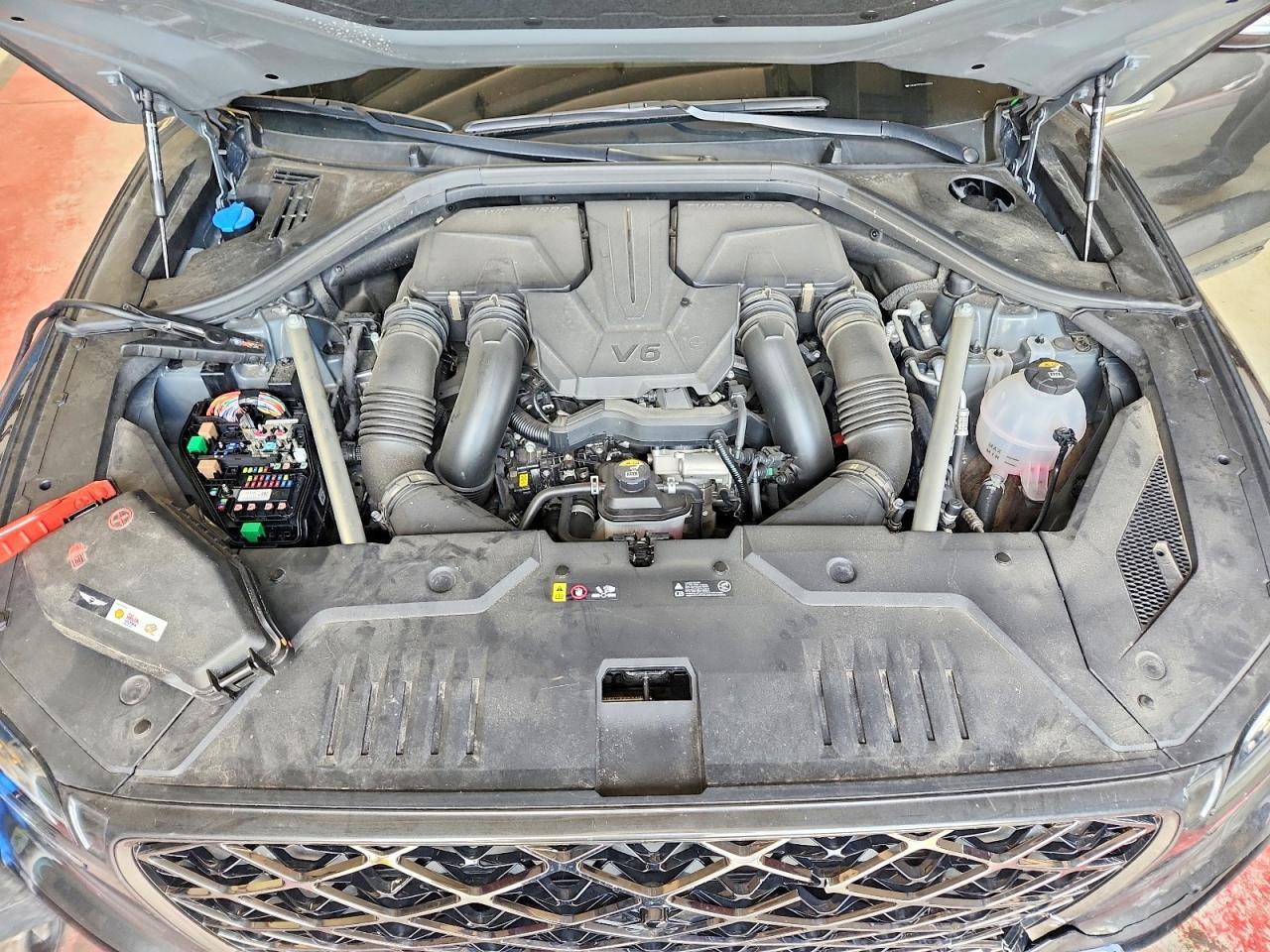 2026 GENESIS GV70