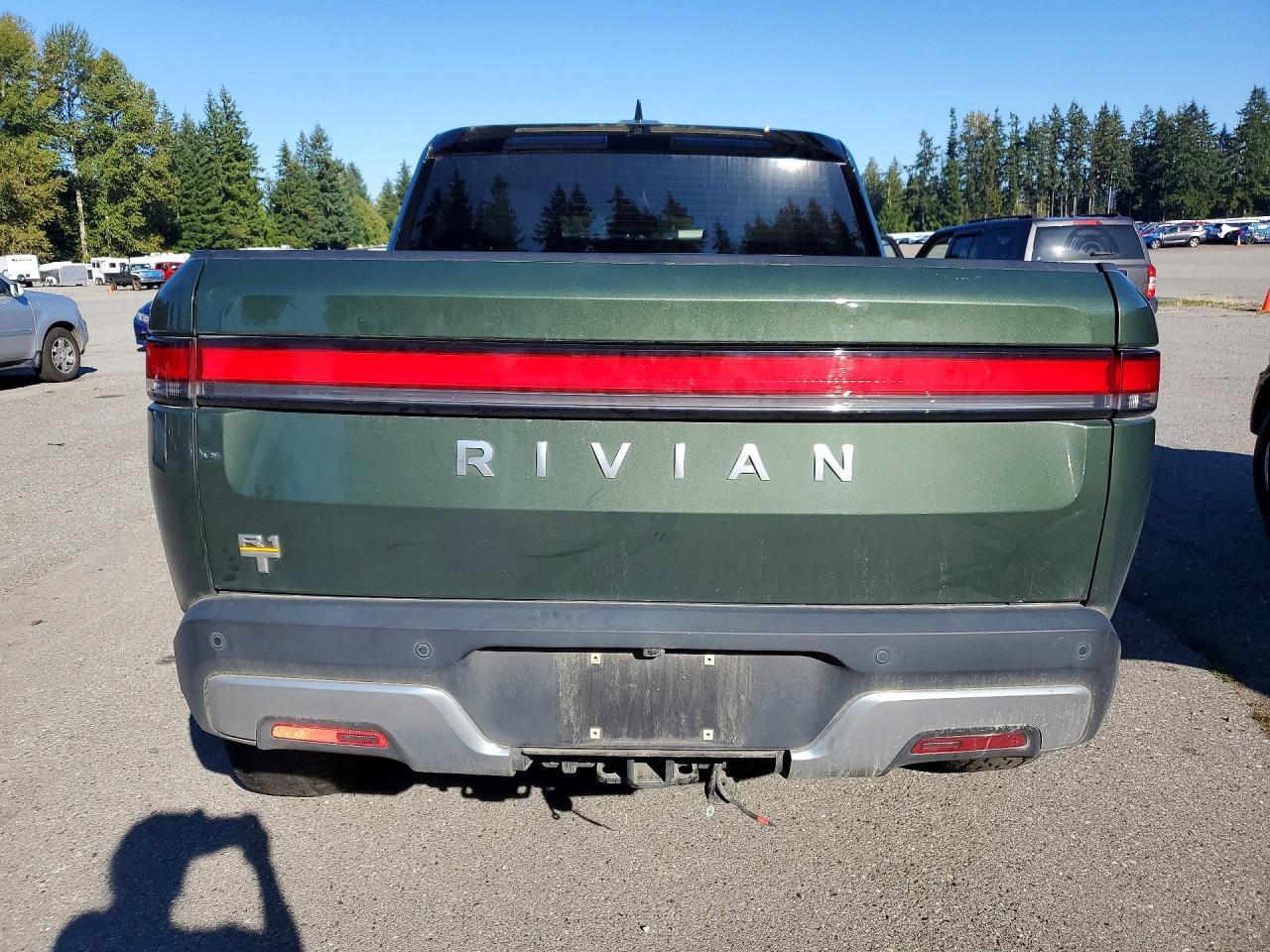 2022 RIVIAN R1t