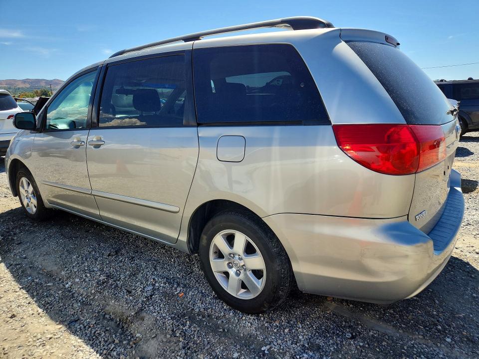 2006 TOYOTA SIENNA
