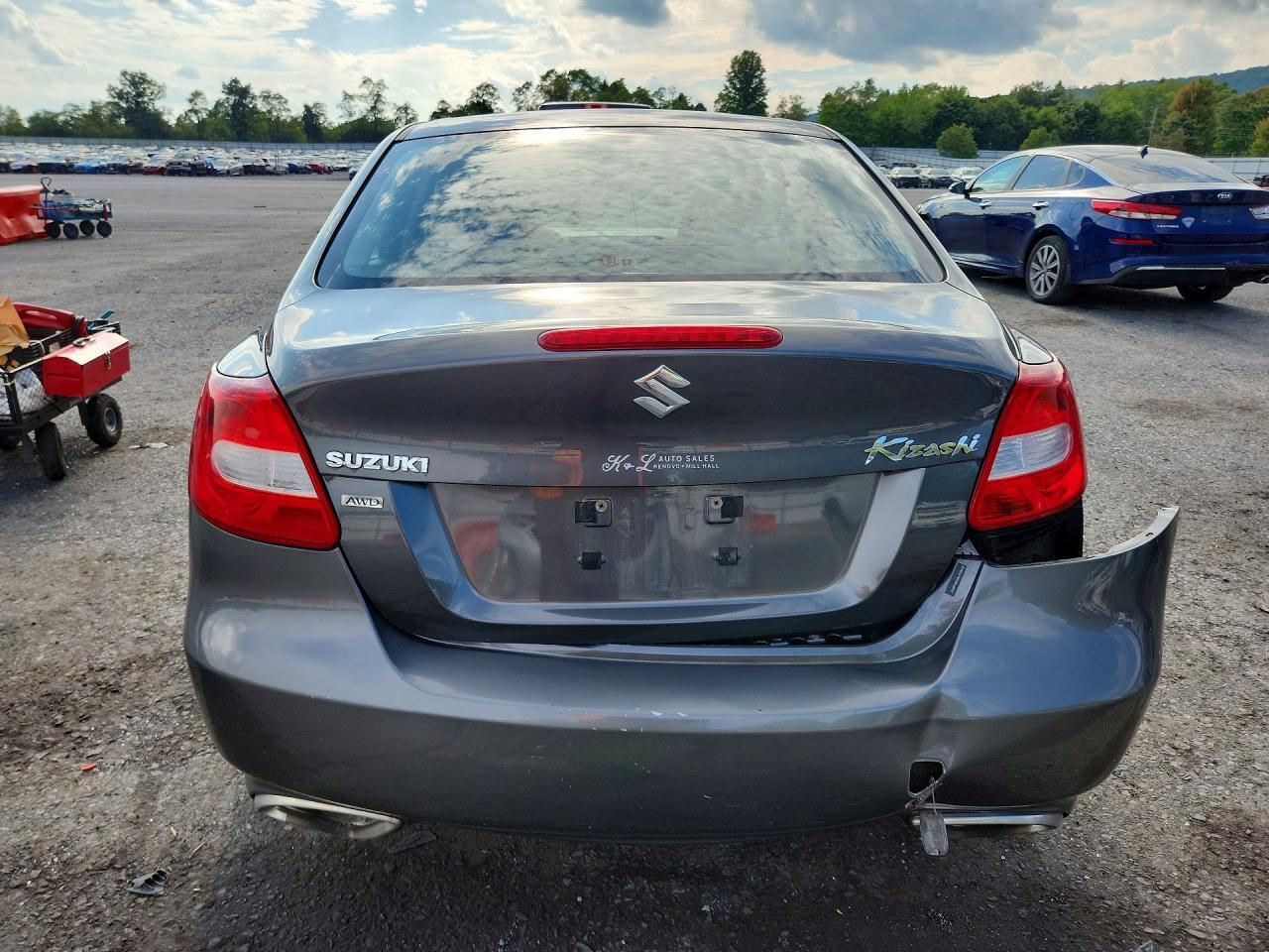 2010 SUZUKI Kizashi