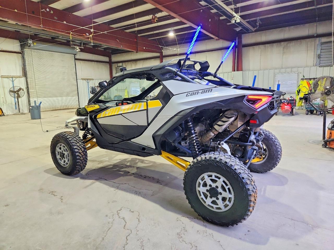 2024 CAN-AM Maverick