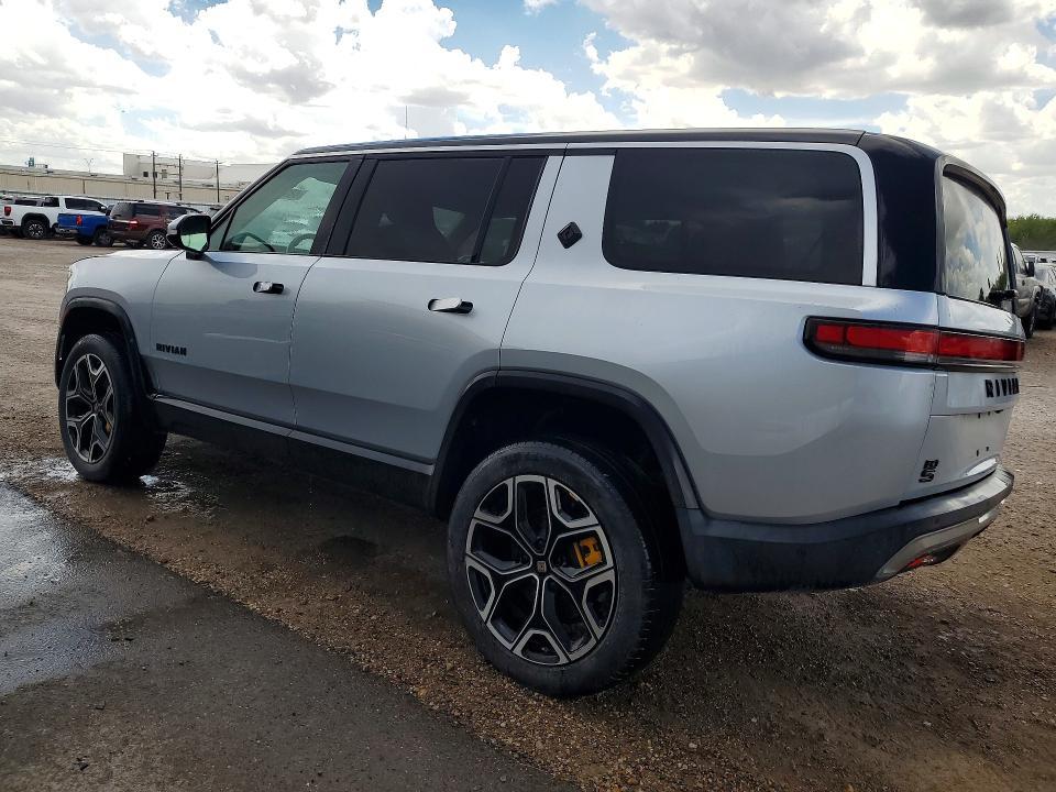 2023 RIVIAN R1s