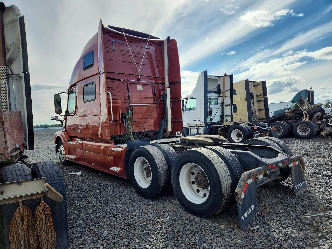 2016 VOLVO VNL