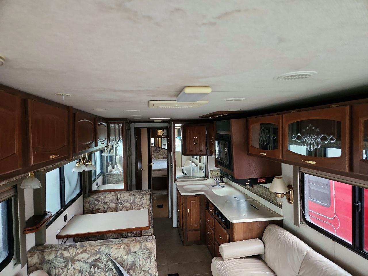 2000 Coachman